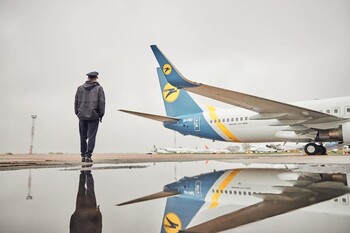 Крупнейшая авиакомпания Украины выводит самолёты за границу
