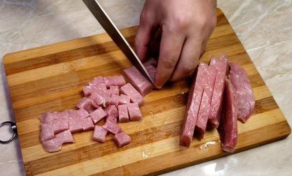 Домашняя колбаска с мясом и картошкой