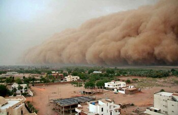 На Египет обрушились ливни с градом и песчаные бури (ВИДЕО)