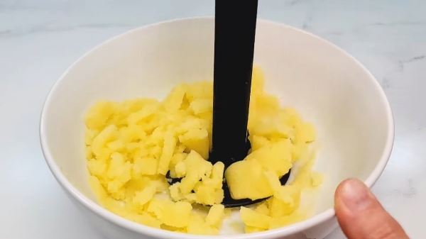 Сладкие сырники с картошкой: необычный вариант привычного блюда